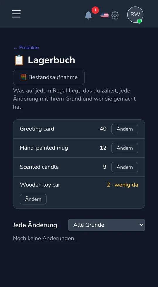 Das Lagerbuch auf einem Telefon: vier Produkte mit ihren Bestandszahlen, eines gekennzeichnet mit „wenige übrig".