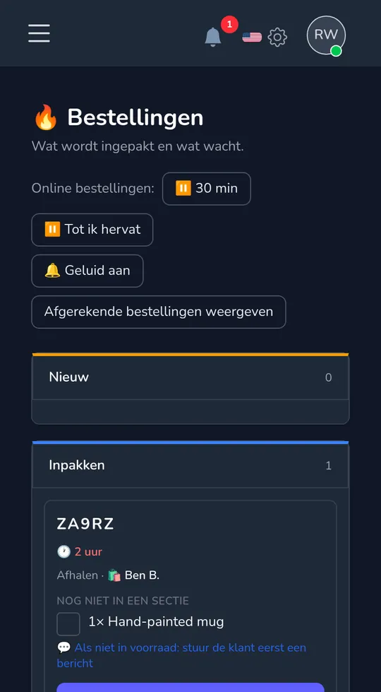 Het orderboard op een telefoon: een nieuwe afhaalbestelling van een klant, met "Begin met verpakken".